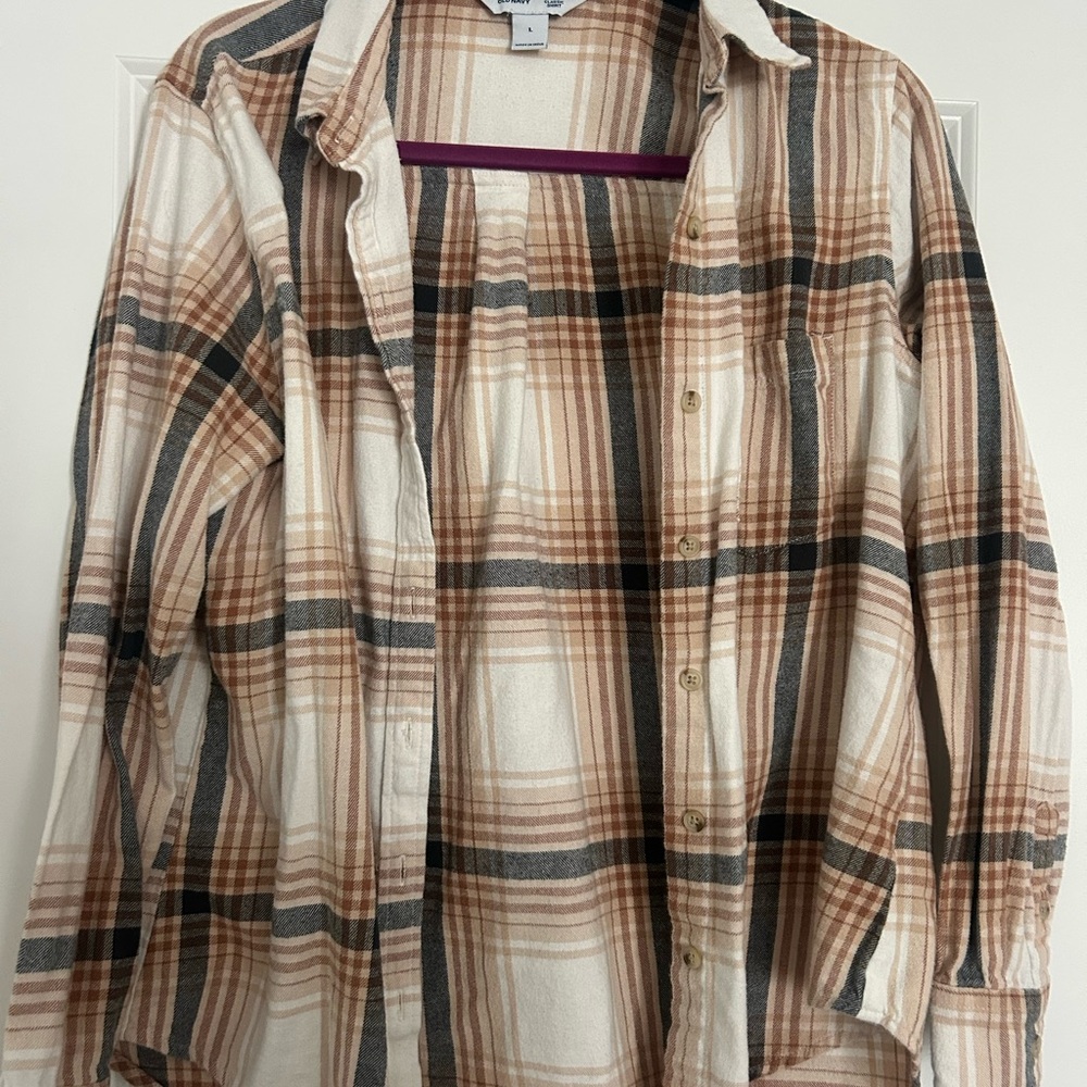 Old Navy Men's Plaid Shirt in Tan and White